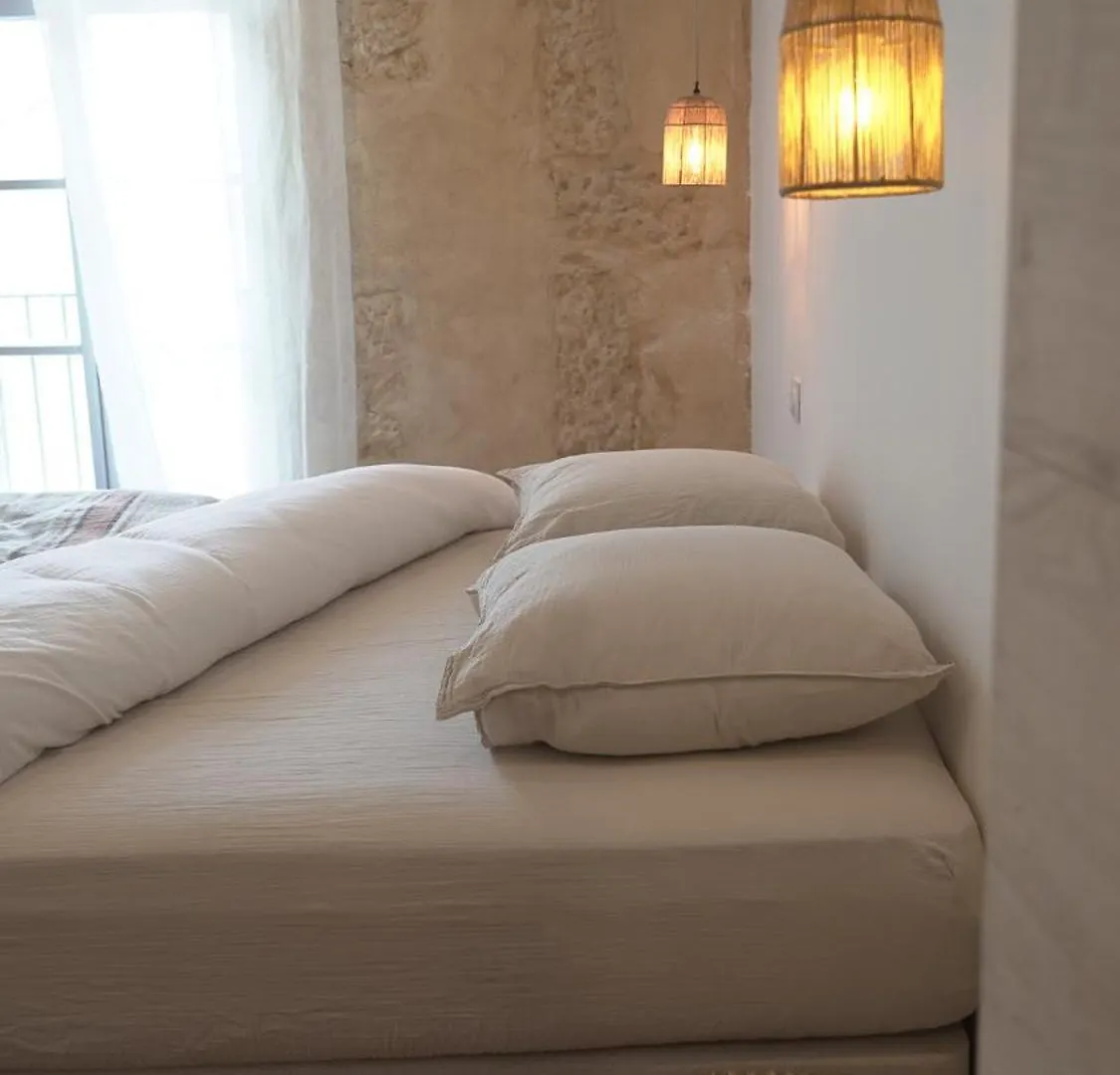 Appartement La Maison Des Lamanon à Salon-de-Provence France
